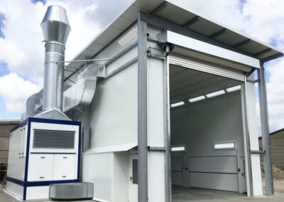 Outdoor-Lackieranlage für große Sonderfahrzeuge